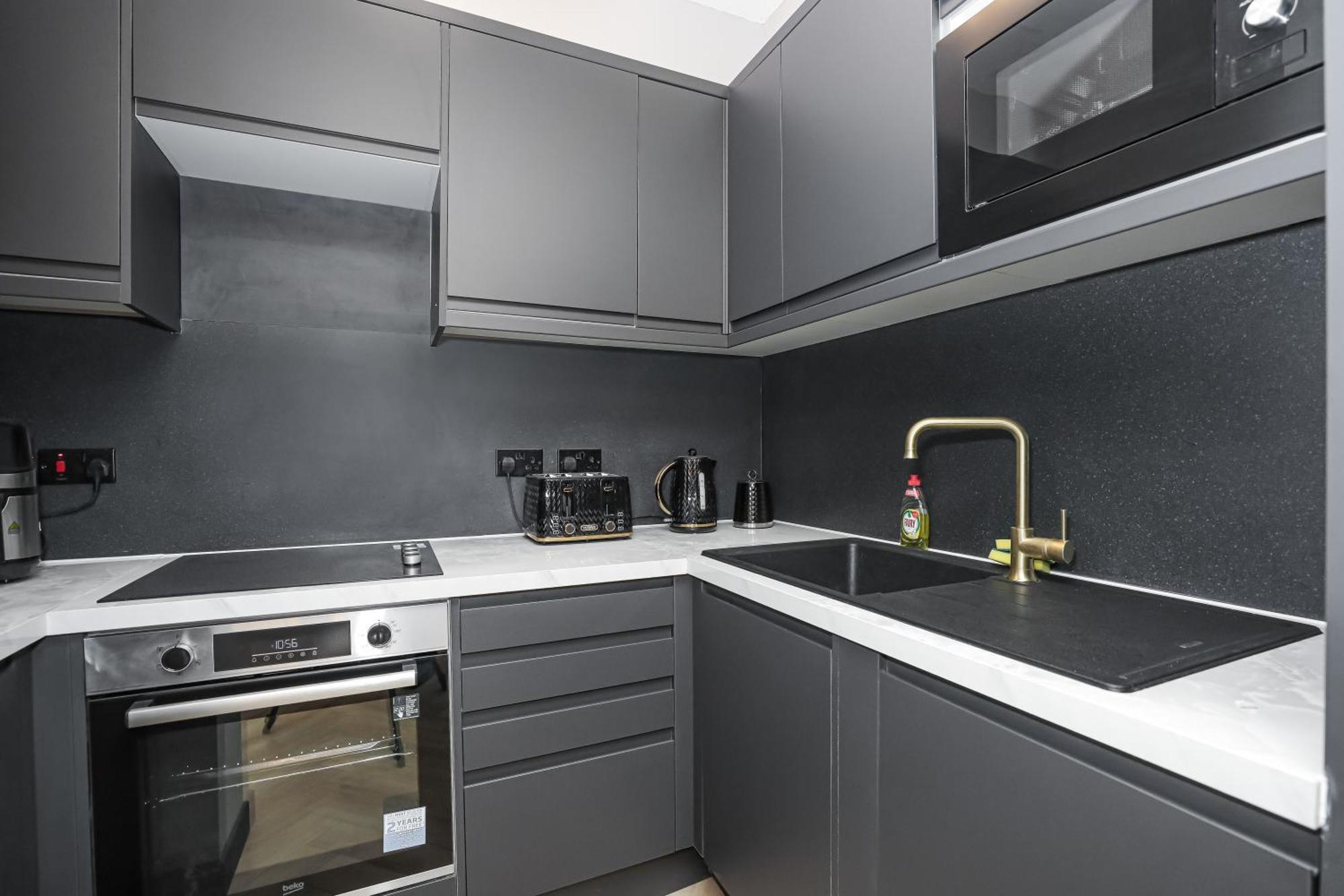Traditional 1-bed Apartment Edinburgh