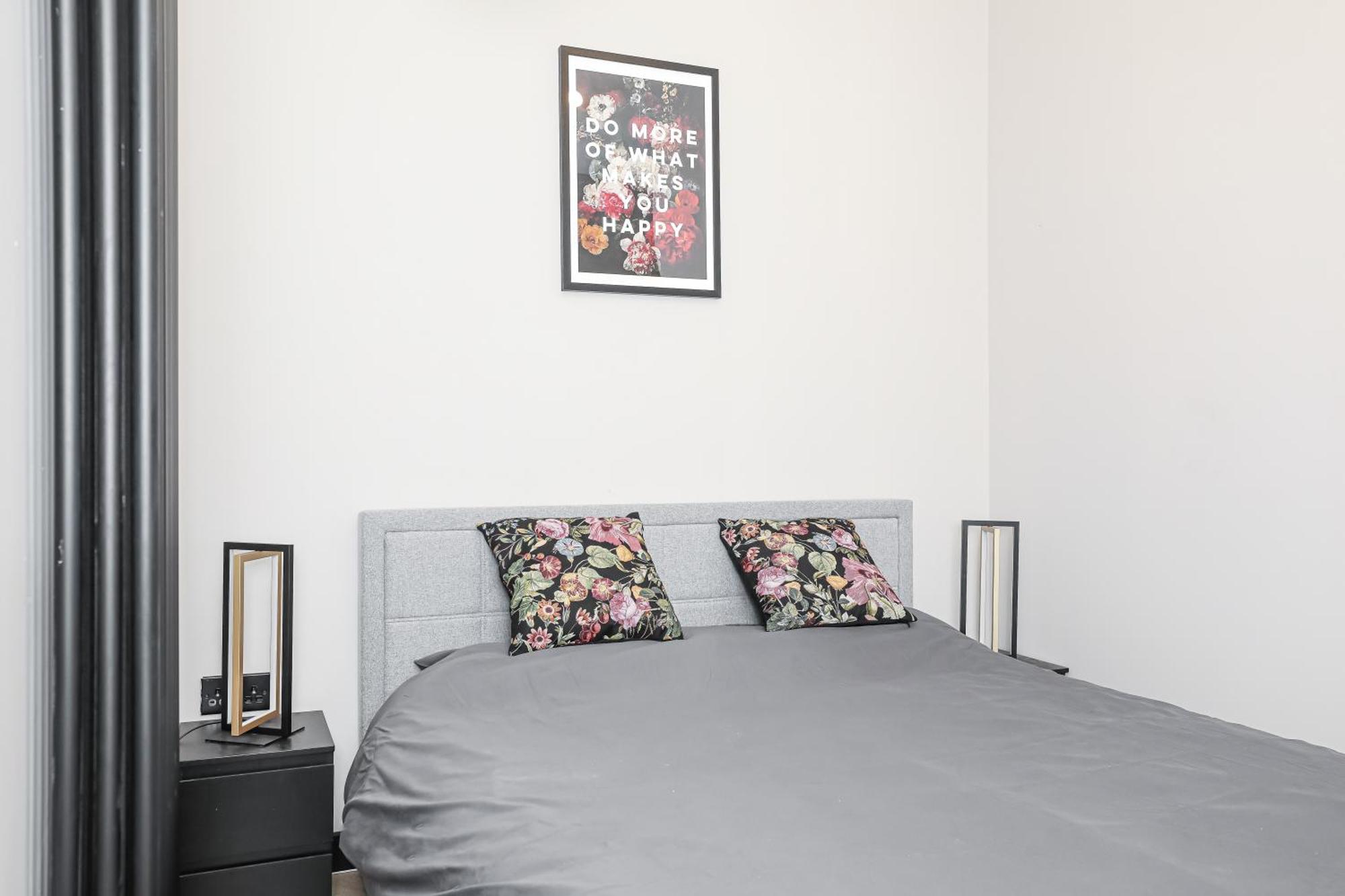 Traditional 1-bed Apartment Edinburgh